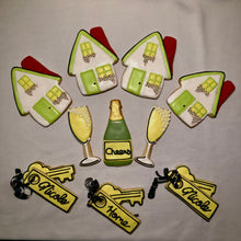 Load image into Gallery viewer, Housewarming Gift Basket
